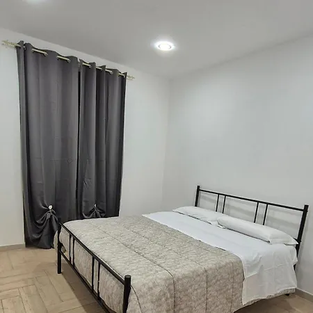 Barabino Apartmán Janov